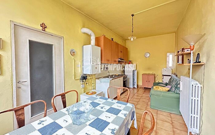 Appartamento trilocale in vendita in Via Camillo Benso Conte di Cavour, Grezzago