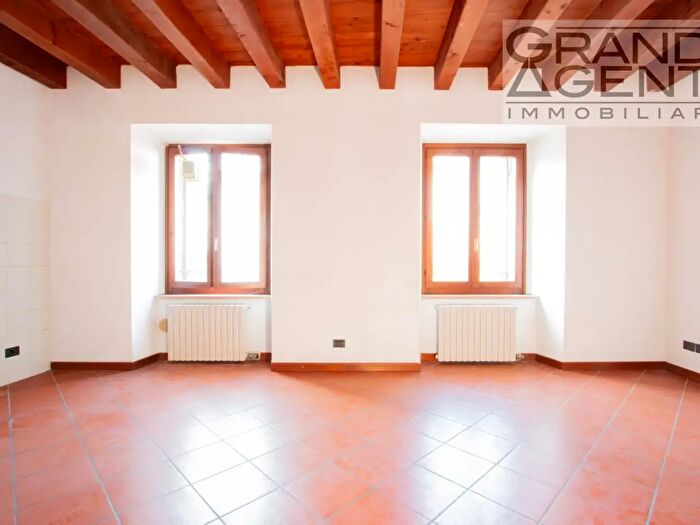 Appartamento trilocale in vendita in Corte Sgarzarie, Verona