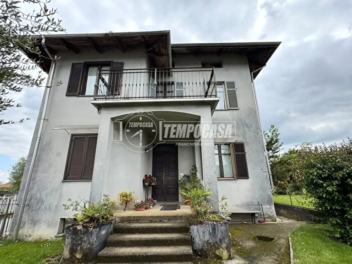 Casa con 5 locali in vendita in Via Milano, Vigliano Biellese