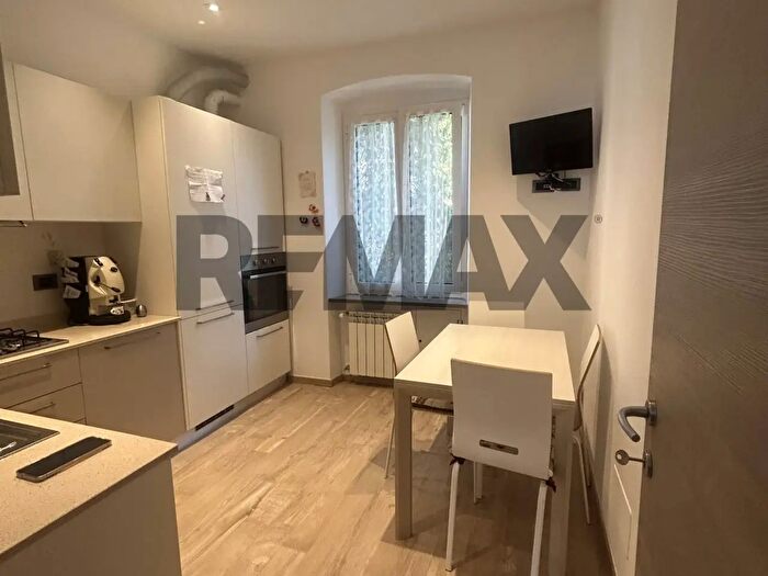 Appartamento con 5 locali in vendita in Genova