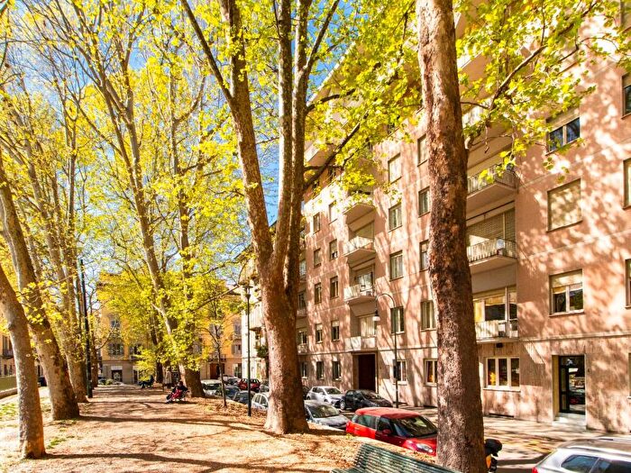 Appartamento con 6 locali in affitto in Via Antonio Fabro, Quadrilatero Romano, Torino