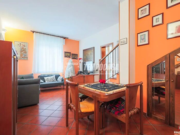 Casa con 5 locali in vendita in Via Enrico Pazzi, Ravenna