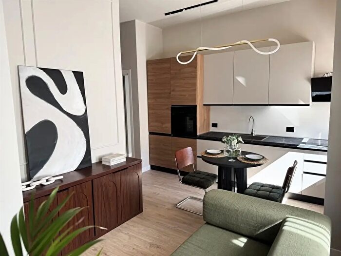 Appartamento bilocale in vendita in Via Biagio Bellotti, Busto Arsizio