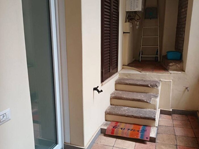 Appartamento bilocale in affitto in Piazza Camillo Benso di Cavour, Centro, Anagni