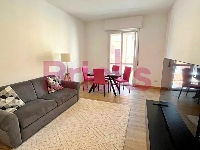 Appartamento bilocale in affitto in Via Privata Poggibonsi, Milano