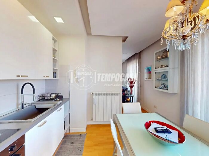Appartamento trilocale in vendita in Via Arpino, Casoria