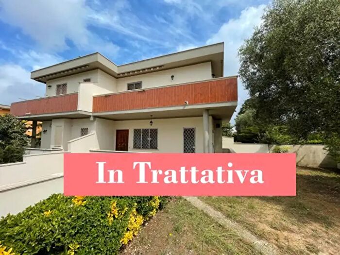 Casa trilocale in vendita in Via Renato Fucini, Anzio