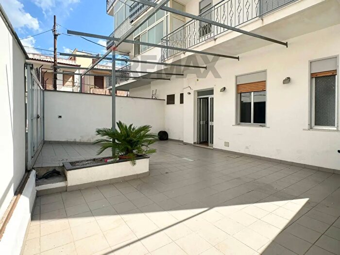 Appartamento quadrilocale in vendita in Via Sparagonà, Santa Teresa Di Riva