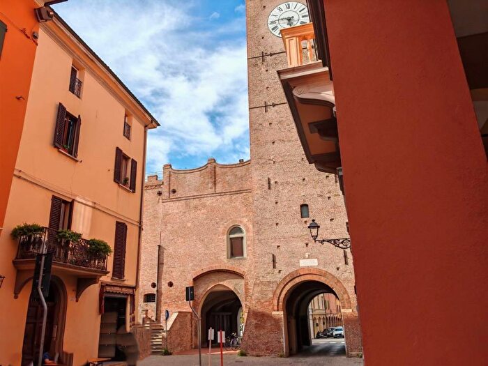 Appartamento quadrilocale in affitto in Via Matteotti, Centro, Castel San Pietro Terme