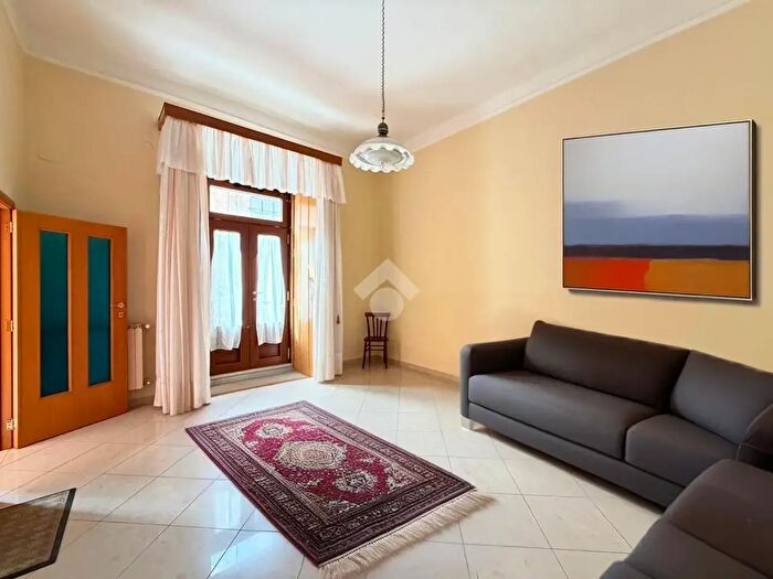 Casa quadrilocale in vendita in Viale Augusto, Lucera