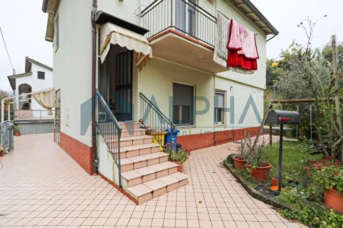 Appartamento quadrilocale in vendita in Via Guglielmo Marconi, Predappio