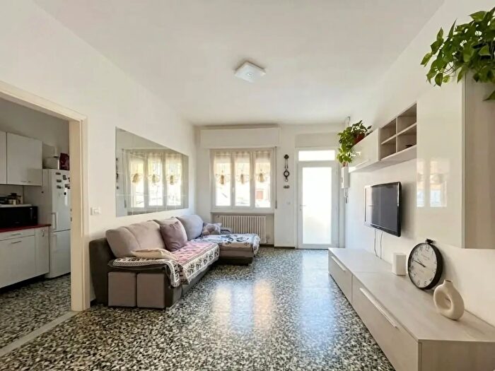Appartamento bilocale in affitto in Via Cortili, Como