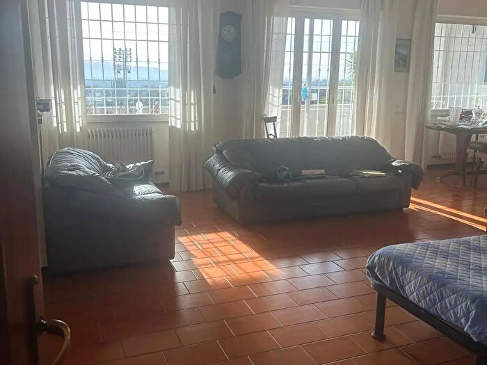 Casa con 6 locali in vendita in Via Oglio, Guidonia Montecelio