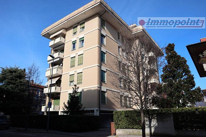 Appartamento con 5 locali in vendita in Via San Paolo, Bassano Del Grappa