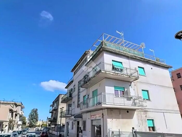Appartamento quadrilocale in vendita in Via a di Crollalanza, Aprilia