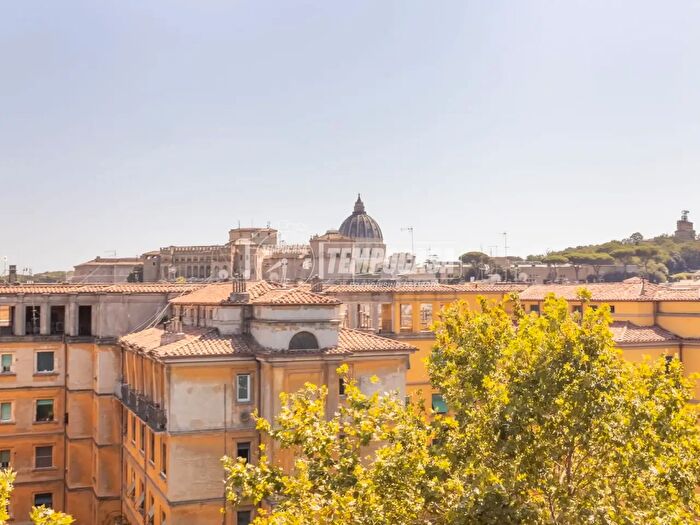 Appartamento con 6 locali in vendita in Via Andrea Doria, Roma