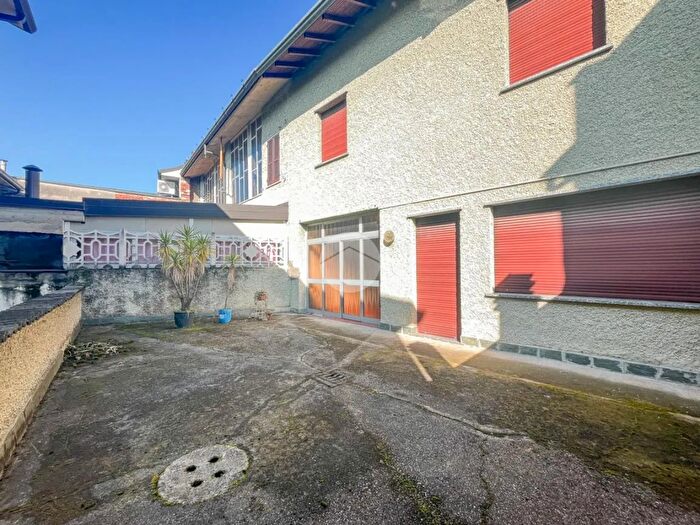 Casa quadrilocale in vendita in Via G Carducci, Castrezzato