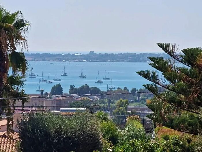 Appartamento trilocale in vendita in Siracusa