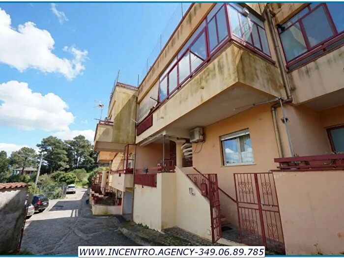 Appartamento bilocale in vendita in Contrada Bianchi Curcuraci, Messina