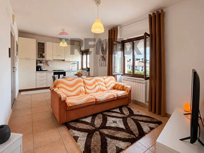 Appartamento trilocale in vendita in Viale Giacomo Mancini, Cosenza