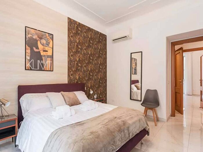 Appartamento trilocale in affitto in Via Aldo Manuzio, Testaccio, Roma