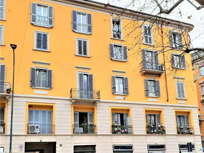 Appartamento bilocale in affitto in Via Angelo Poliziano, Sempione, Milano