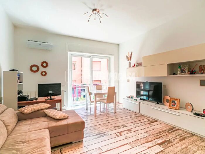 Appartamento trilocale in vendita in Via Francesco De Sanctis, Piombino