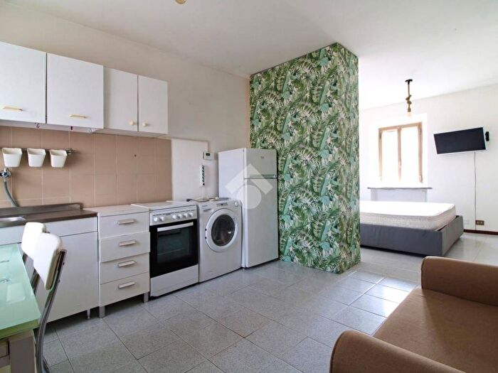 Appartamento monolocale in affitto in Via Trento, Centro, San Martino Siccomario