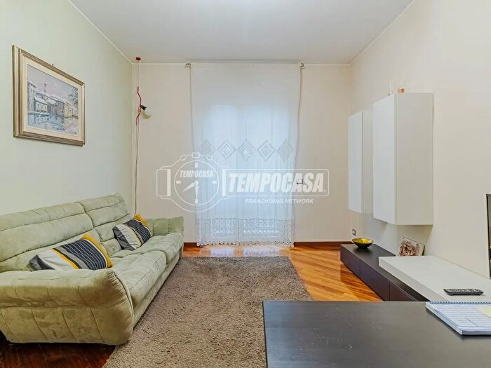 Appartamento bilocale in vendita in Via Marco dAgrate, Milano