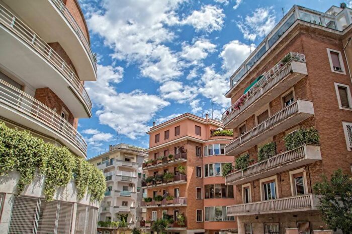 Appartamento quadrilocale in affitto in Viale Parioli, Parioli, Roma