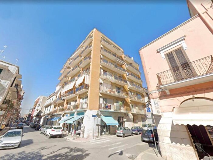 Appartamento trilocale in affitto in Via Milazzo, Settefrati, Barletta