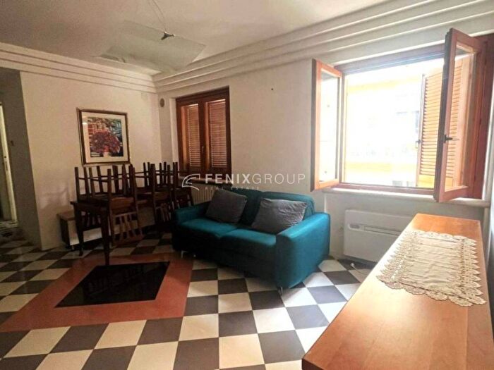 Appartamento trilocale in affitto in Via Castelfidardo, Centro, San Benedetto del Tronto