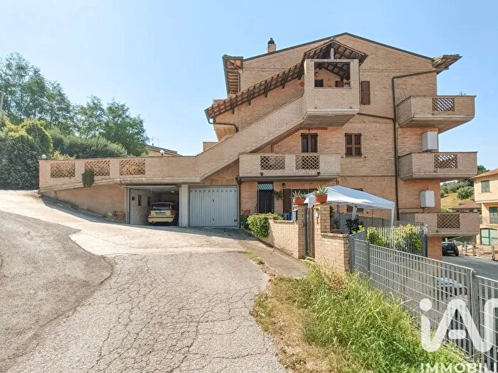 Appartamento con 7 locali in vendita in Via della Costituzione a, Grottazzolina