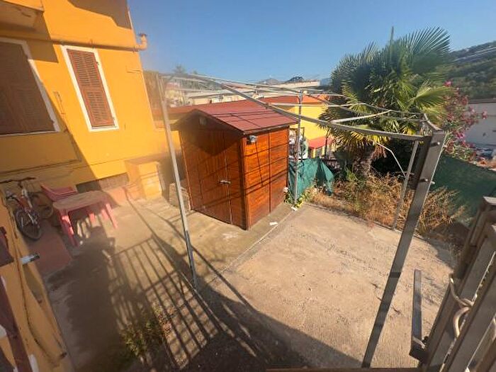 Appartamento trilocale in vendita in Strada Armea, Sanremo