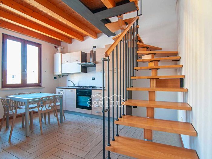 Appartamento bilocale in affitto in Via Camillo Benso di Cavour, Villafranca di Verona