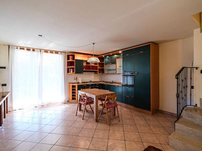 Appartamento trilocale in affitto in Via Giulio Bedeschi, San Bortolo, Vicenza