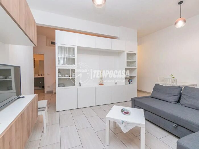 Appartamento monolocale in affitto in Via Cornelio Gallo, Roma