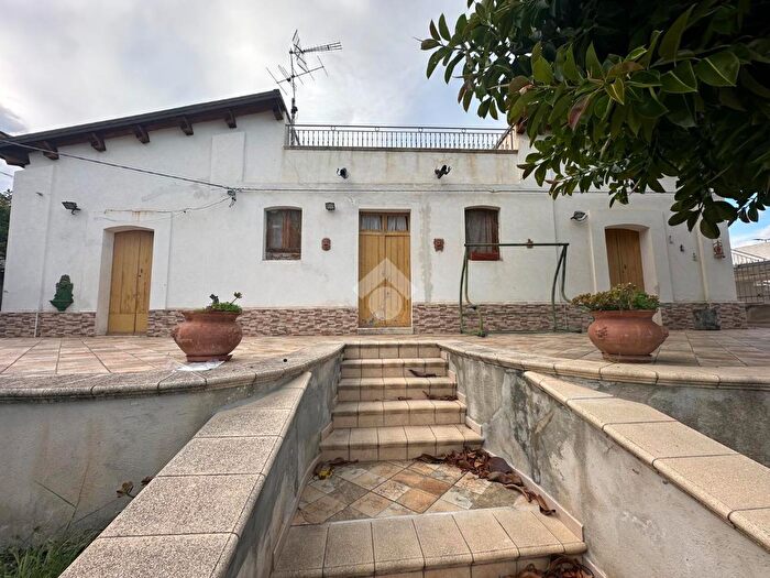 Casa trilocale in vendita in Via Berlinguer, Amendolara