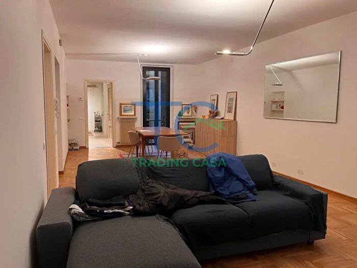 Appartamento trilocale in vendita in Via Giuseppe Verdi, Piacenza