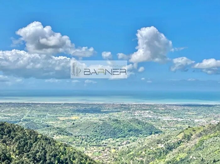 Casa con 6 locali in vendita in Via Balza Fiorita Camaiore Italia, Camaiore