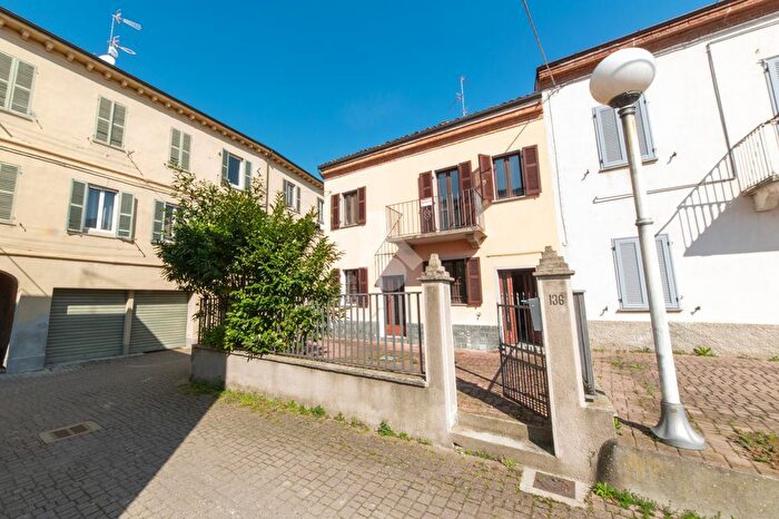 Casa quadrilocale in vendita in Strada alla Morana, Casale Monferrato