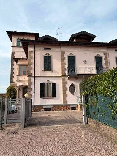 Appartamento bilocale in affitto in VIA GUICCIARDINI, Giubiano San Carlo, Varese