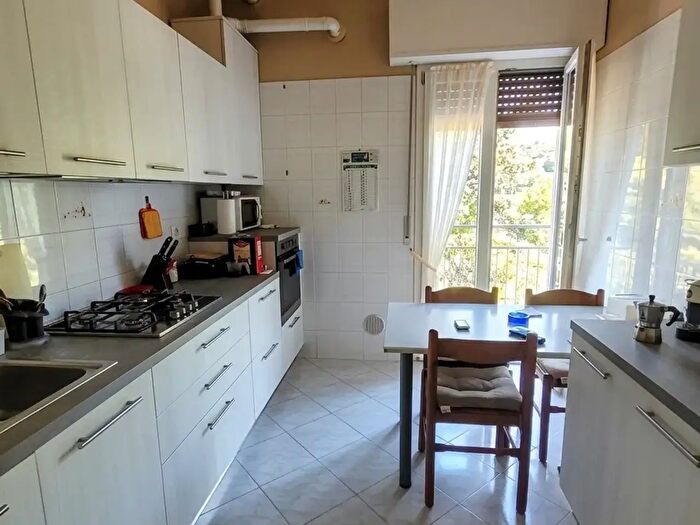Appartamento quadrilocale in vendita in Via Leonardo da Vinci, Piacenza