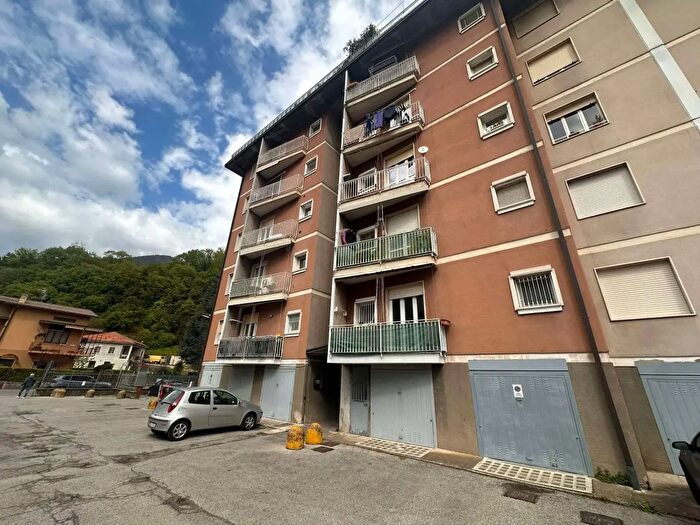 Appartamento bilocale in vendita in Via Giuseppe Mazzini, Ponte Lambro