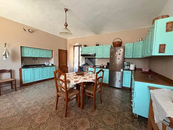 Casa quadrilocale in vendita in Via Torino, Lanzo Torinese