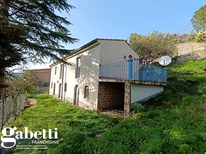 Casa con 5 locali in vendita in Contrada Linazza, San Piero Patti