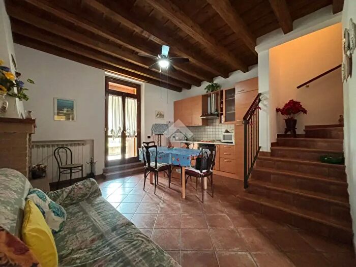 Casa trilocale in vendita in Via Don Ermete Stampa, Rivolta DAdda