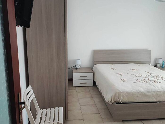 Appartamento trilocale in affitto in Via Martiri di Cefalonia, Catanzaro Lido, Catanzaro