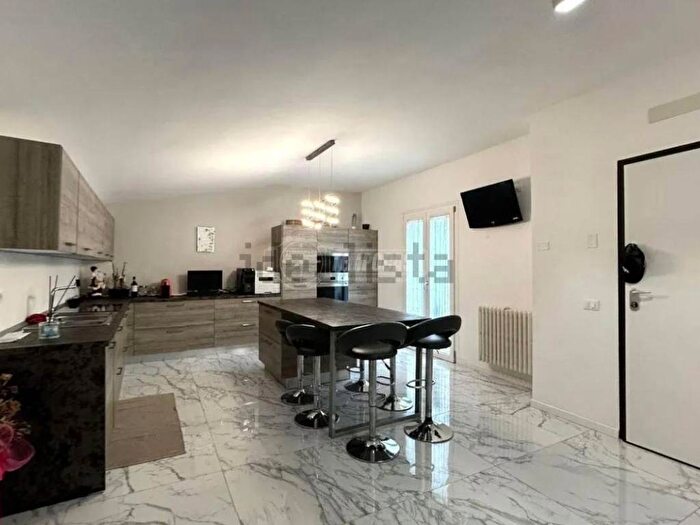 Casa con 6 locali in vendita in Centro, Chiari