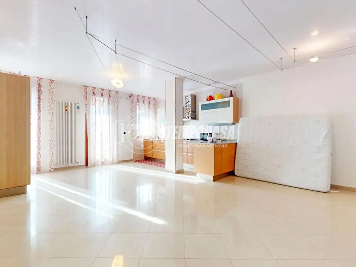 Appartamento quadrilocale in vendita in Chioggia